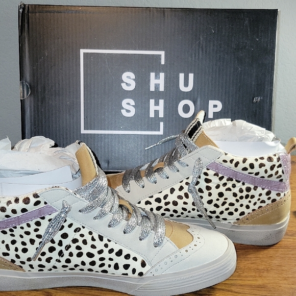 ShuShop Women's Sneakers - White, Black, Tan - Picture 9 of 9